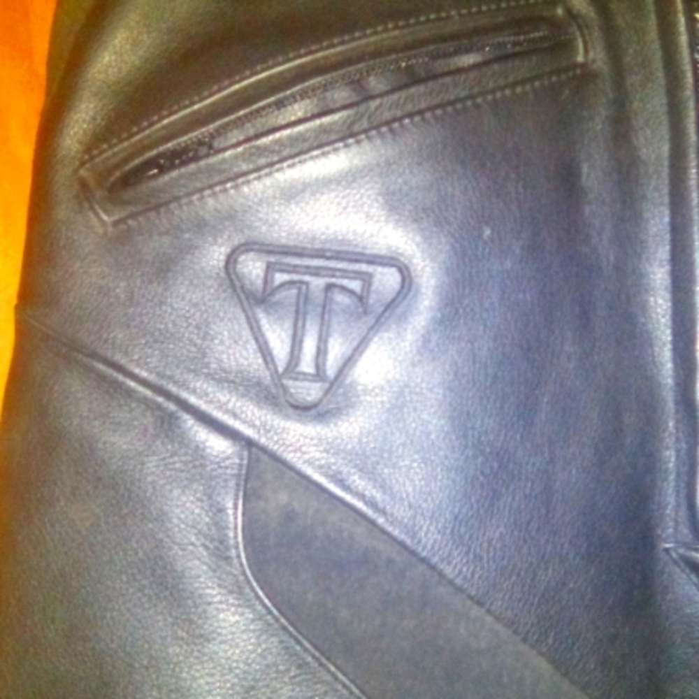 Triumph men's medium leather motorcycle pants